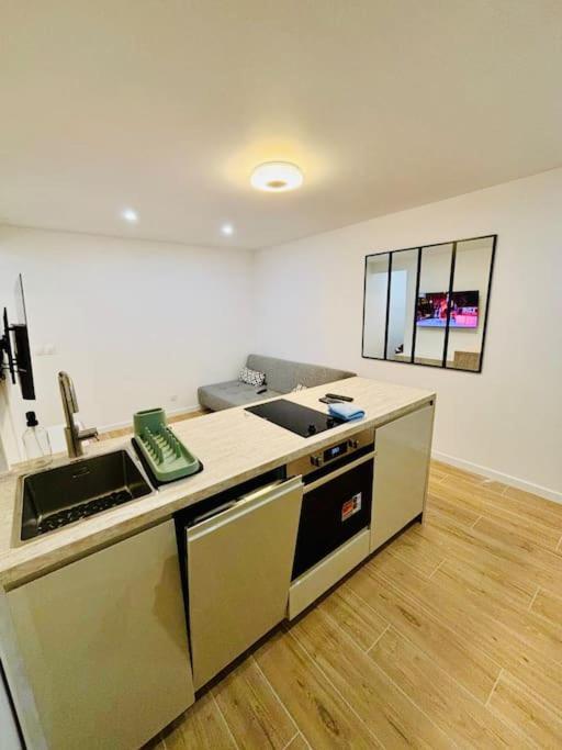Joli Appartement Renove Incluant Parking A 10 Min De Paris Ναντέρ Εξωτερικό φωτογραφία